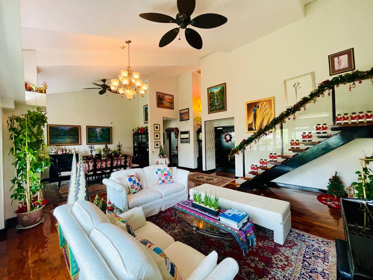 3 BR Rare BI Level Penthouse in One Serendra Bamboo with Parking